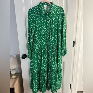 H&M Green and White Long Sleeve Dress